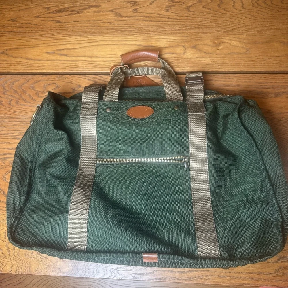 Tumi Green‎ Garment type Vintage Duffel Bag with Brown Accents